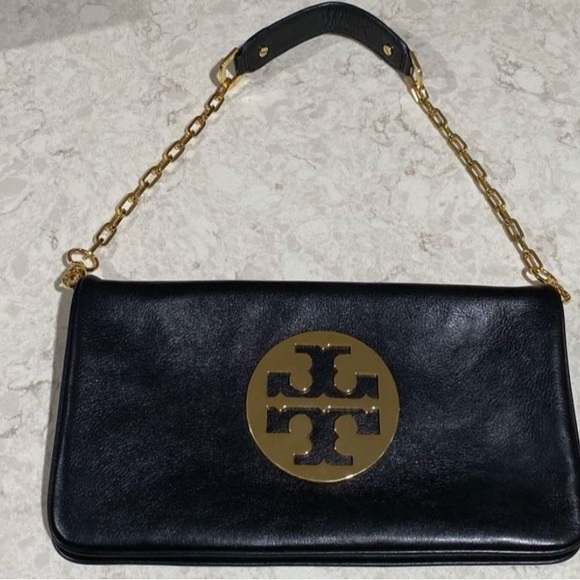 Clutch bag also you could wear it shoulder. - Picture 1 of 2